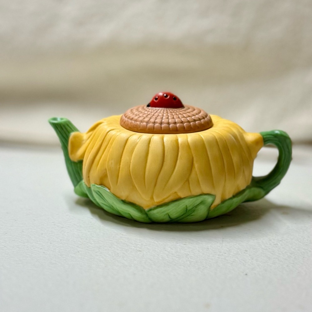 Vintage Avon Sunflower Decorative Teapot With Ladybug Accent